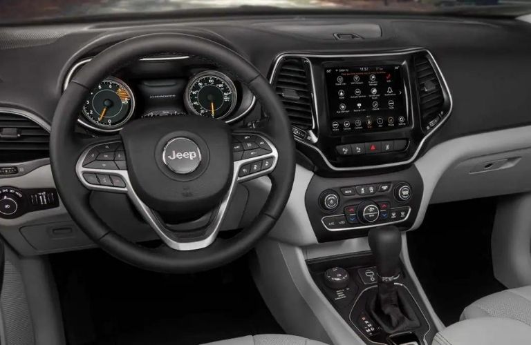 2022 Jeep Cherokee steering wheel and dashboard